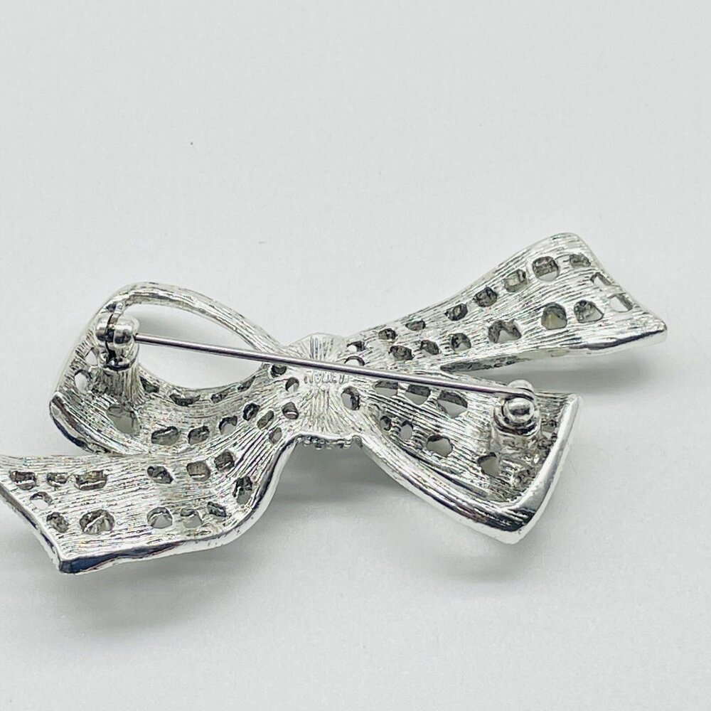 Vintage MONET Silver Tone Bow Brooch Faux Pearl Rhinestone Signed June Birthday - Picture 5 of 7
